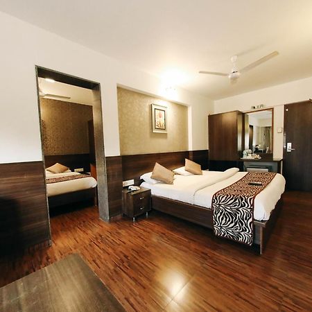 Hotel Maharana Inn Chembur Bombay Exterior foto