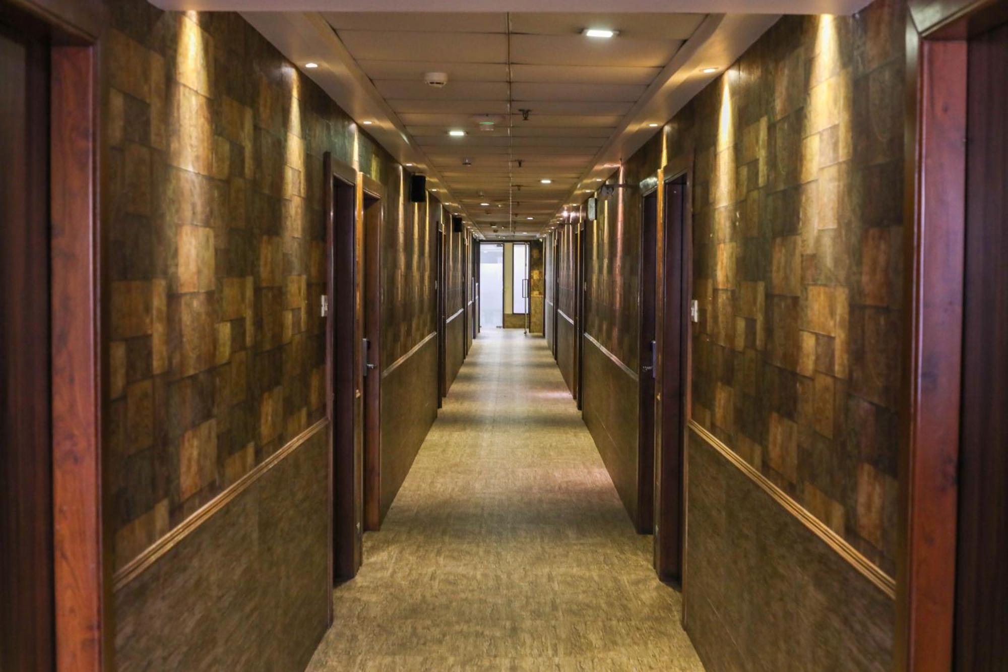 Hotel Maharana Inn Chembur Bombay Exterior foto