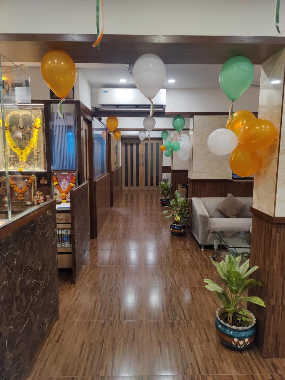 Hotel Maharana Inn Chembur Bombay Exterior foto