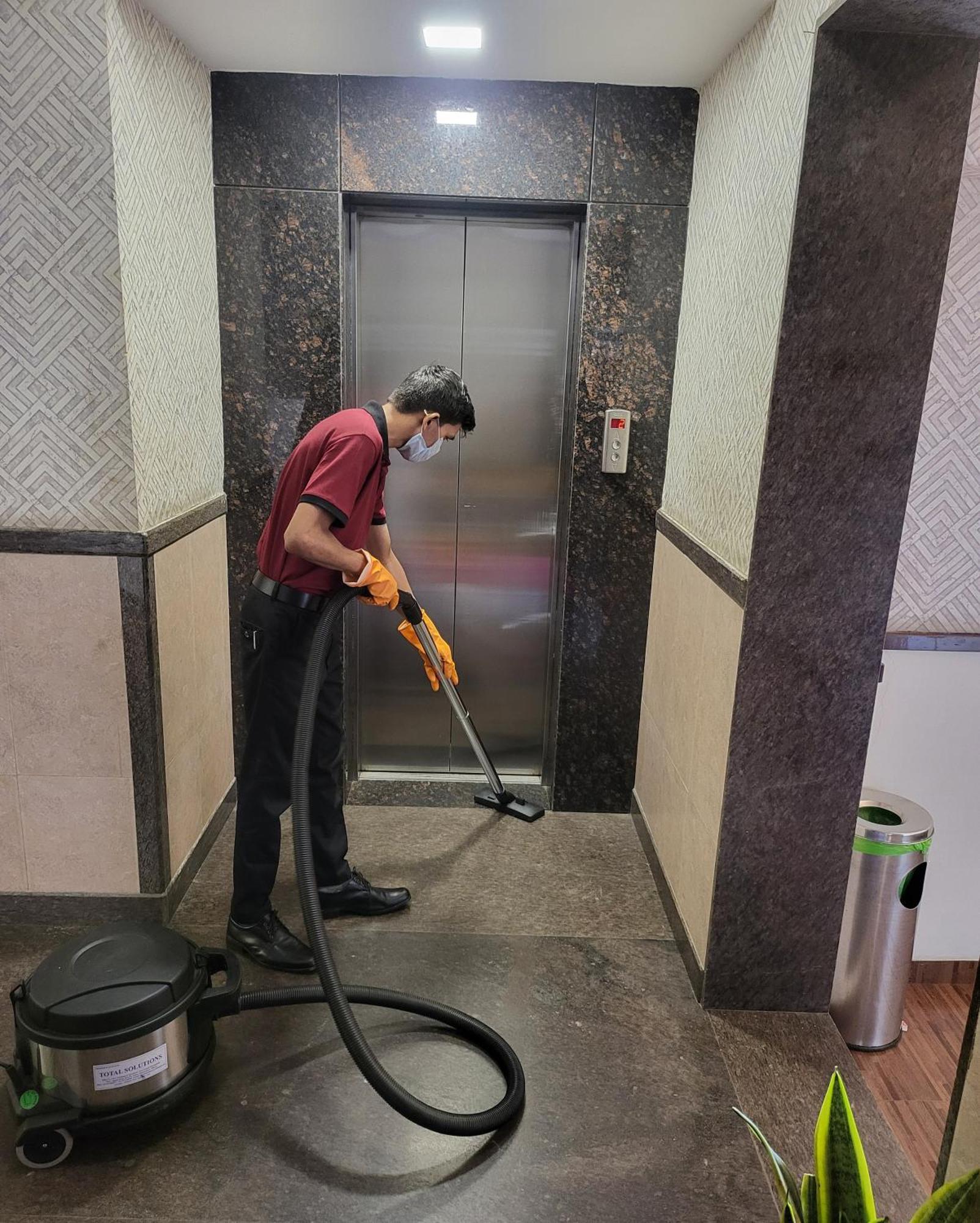 Hotel Maharana Inn Chembur Bombay Exterior foto